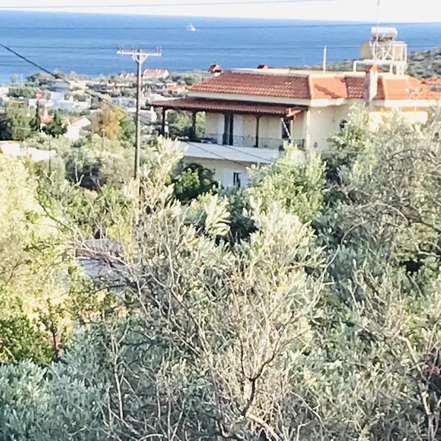 Beautiful Maisonette With A View To The Mountains And The Sea Apartment *