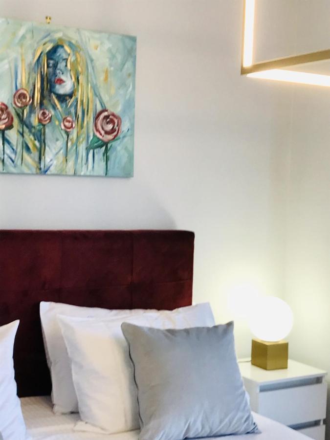 Beautiful Maisonette With A View To The Mountains And The Sea Agia Marina (Attica)